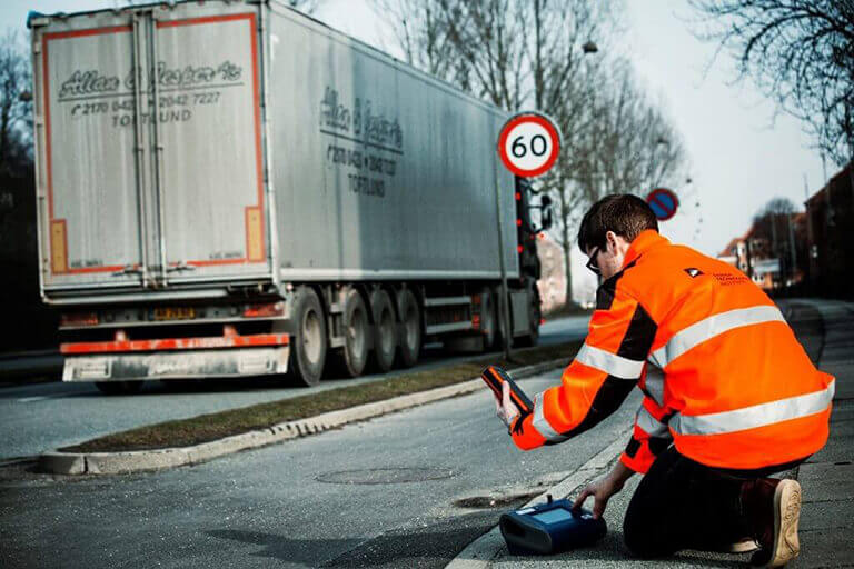 Development Of Particle Filters For Euro V Engines In Heavy Vehicles Liqtech